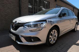 Renault Mégane Estate 1.3 RCe Limited Edition picture 1