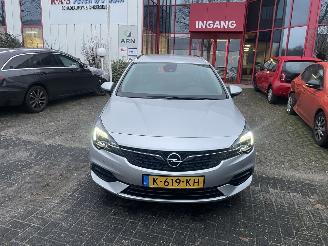 krockskadad bil auto Opel Astra SPORTS TOURER+ 2021/1