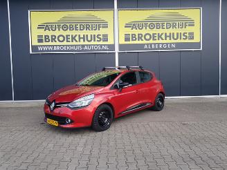 Schadeauto Renault Clio 0.9 TCe Expression 2013/2