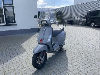 Avarii scootere Vespa  Sprint 4t snor 25km 2018/1