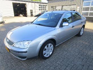 Sloopauto Ford Mondeo 1.8-16V AMBIETE 5drs 2005/2