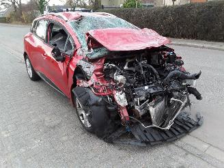 uszkodzony samochody osobowe Renault Clio 1.5 Energy dCi 90 FAP (7R0J; 7RBJ; 7RJJ; 7RKJ) 2015/1
