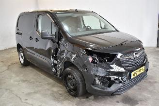 Démontage voiture Opel Combo 1.5D L1H1 Edition 2022/5