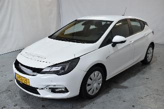 Opel Astra 1.2 Bns Edition picture 3