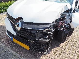 Renault Clio 1.0 TCe 90 Equilibre picture 12