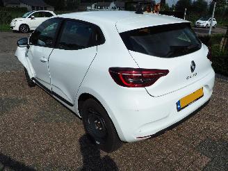 Renault Clio 1.0 TCe 90 Equilibre picture 6