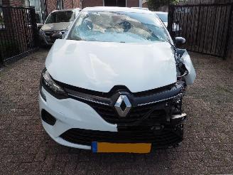 Renault Clio 1.0 TCe 90 Equilibre picture 2
