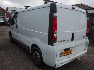Renault Trafic 2.0 dci Automaaat picture 6
