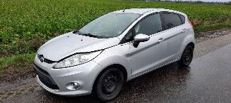 dommages  camping cars Ford Fiesta TDCI 2012/1