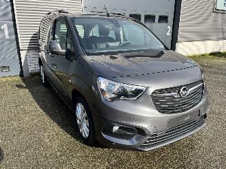 Opel Combo 1.2i 5PERS / NAVI / CRUISE / CAMERA / PDC picture 3