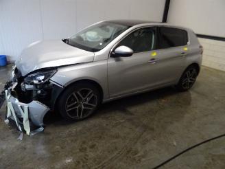 Voiture accidenté Peugeot 308 1.2 THP 2014/9