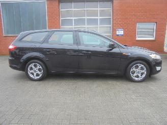 Ford Mondeo Trend 2.0-16V Stationwagon, Climate& Cruise control, Navi, Trekhaak picture 5