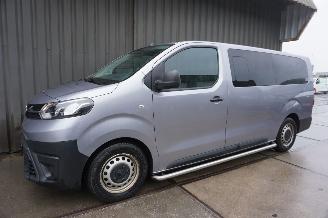 Toyota ProAce Shuttle 9-Peroons 1.5D-4D 88kW Long  Cool picture 7