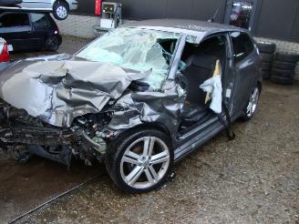 uszkodzony samochody osobowe Volkswagen Polo  2014/1