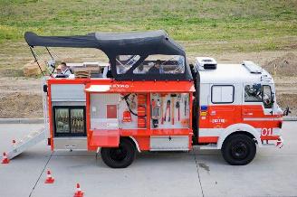 Schade bestelwagen Dodge Vivaro Gastro Food Truck RG-13 Fire Service 1980/6