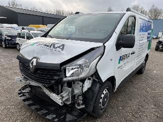 Auto incidentate Renault Trafic 1.6 DCI 2018/3
