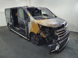 damaged commercial vehicles Renault Trafic 2.0 DCI170 t30 L2H1 2022/3