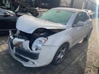 uszkodzony samochody osobowe Alfa Romeo MiTo MiTo (955), Hatchback, 2008 / 2018 1.3 JTDm 16V Eco 2012/11