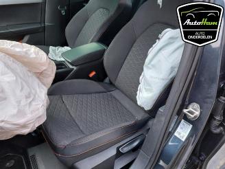 Seat Leon Leon (KLB), Hatchback 5-drs, 2019 1.5 eTSI 16V picture 12