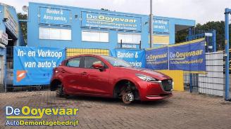 uszkodzony samochody osobowe Mazda 2 2 (DJ/DL), Hatchback, 2014 1.5 SkyActiv-G 75 2021/7