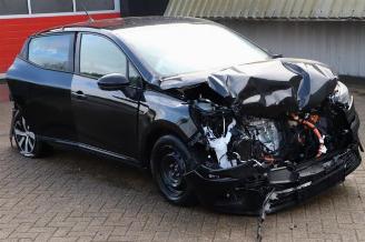 uszkodzony samochody osobowe Renault Clio Clio V (RJAB), Hatchback 5-drs, 2019 1.6 E-Tech 145 16V 2023/9