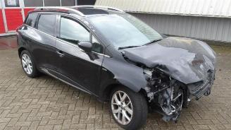 Voiture accidenté Renault Clio Clio IV Estate/Grandtour (7R), Combi 5-drs, 2012 0.9 Energy TCE 90 12V 2020/2