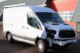 uszkodzony samochody osobowe Ford Transit Transit, Van, 2013 2.0 TDCi 16V Eco Blue 130 2017/6