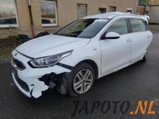 damaged commercial vehicles Kia Cee d Ceed Sportswagon (CDF), Combi, 2018 1.4 T-GDI 16V 2019/1