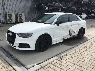 uszkodzony samochody osobowe Audi A3 Limousine 1.4 TFSI 2017/4