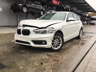 Voiture accidenté BMW 1-serie 118i 2017/8