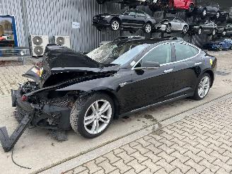 Voiture accidenté Tesla Model S 85 D AWD 2015/6