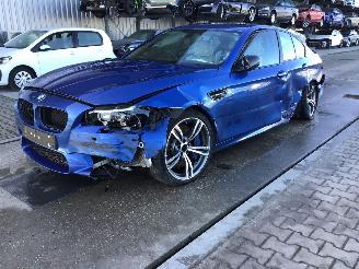 Voiture accidenté BMW M5  2013/9