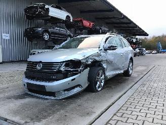 Damaged car Volkswagen Passat B7 Variant 2.0 TDI 2014/8