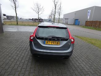 Volvo V-60 1.5 T2 POLAR+ DYN. AUTOMAAT picture 4