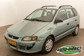Voiture accidenté Mitsubishi Space-star 1.6 Family Airco 2003/5