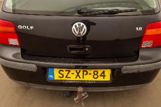 Volkswagen Golf 1.8 5V Trendline picture 32