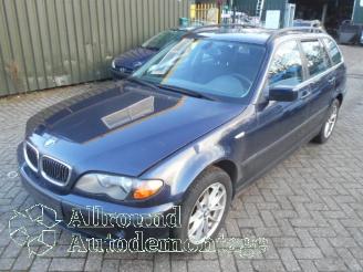 Salvage car BMW 3-serie 3 serie Touring (E46/3) Combi 318i 16V (N42-B20A) [105kW]  (09-2001/07=
-2005) 2003