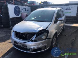 Auto incidentate Opel Zafira Zafira (M75), MPV, 2005 / 2015 1.9 CDTI 2008/1