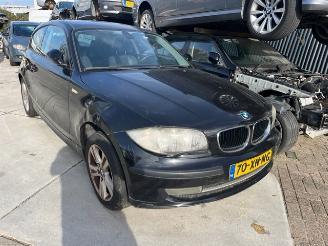 uszkodzony samochody osobowe BMW 1-serie 118 D 2007/10