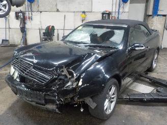 Coche accidentado Mercedes CLK CLK (R208) Cabrio 2.0 200 16V (M111.945) [100kW]  (03-1998/03-2002) 2000