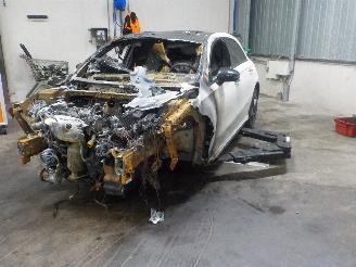 uszkodzony samochody osobowe Mercedes A-klasse A (177.0) Hatchback 2.0 A-250 Turbo 16V (M260.920) [165kW]  (03-2018/1=
2-2025) 2018