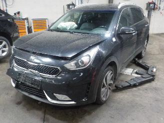 dañado vehículos comerciales Kia Niro Niro I (DE) SUV 1.6 GDI Hybrid (G4LE) [104kW]  (09-2016/08-2022) 2018/3