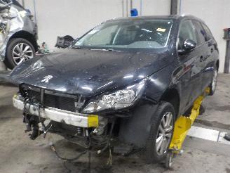 škoda osobní automobily Peugeot 308 308 SW (L4/L9/LC/LJ/LR) Combi 5-drs 1.6 BlueHDi 120 (DV6FC(BHZ)) [88kW=
]  (03-2014/12-2021) 2015/5