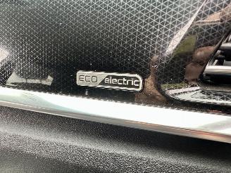 Kia e-Niro Electric 64kWh aut + f1 204pk Exe.Line - nap - nav - camera - leer - stoelverw v+a + stuurverw + stoelkoeling - line + front + Side assist picture 43