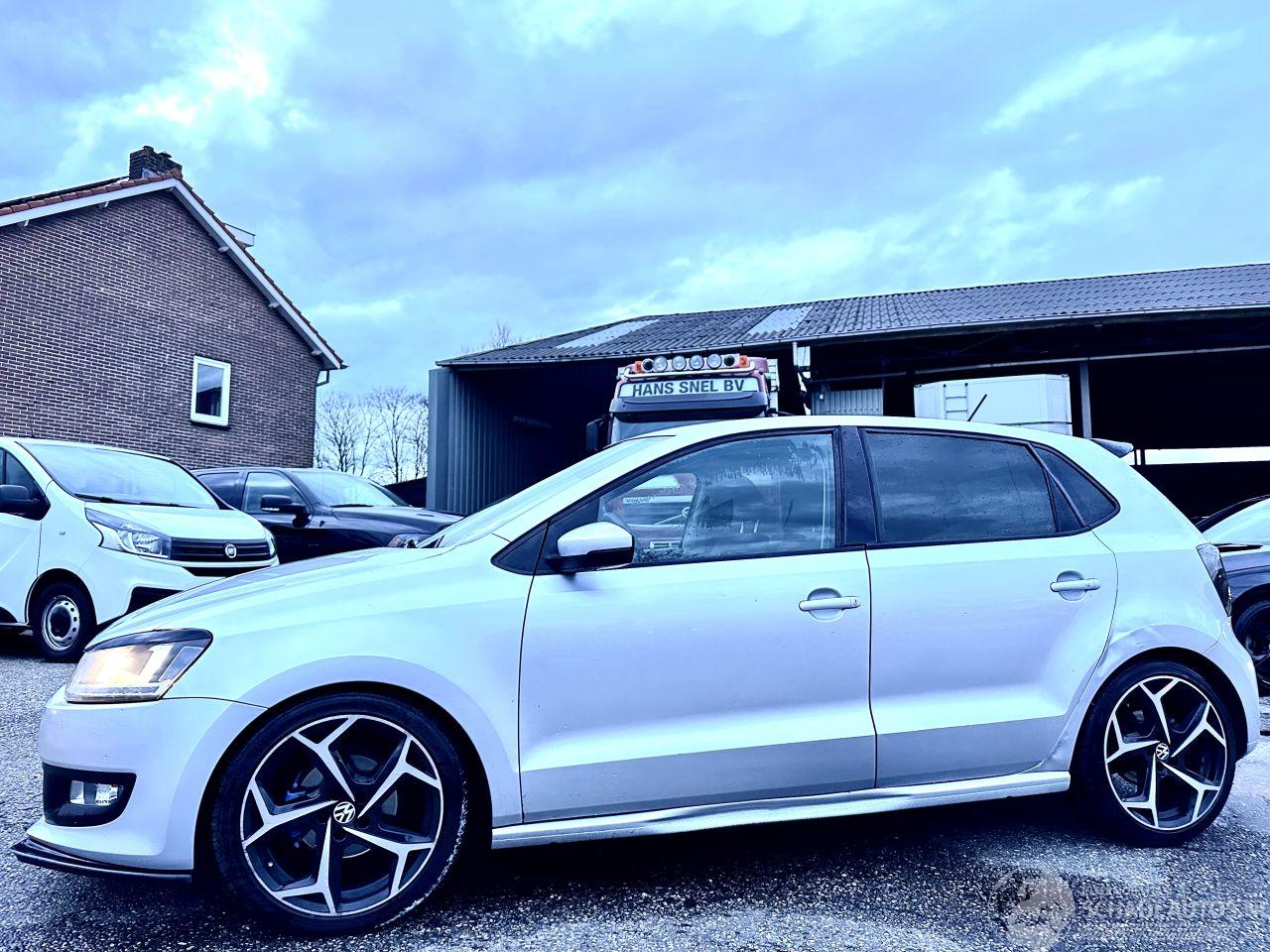 Volkswagen Polo gereserveerd 1.2 TSI 90pk 5drs - nap - navi - clima - cruise - pdc - JD Engineering - maxton - led voor + achter