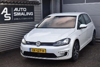 Voiture accidenté Volkswagen e-Golf *LEDER/NAVI/XENON 2019/1