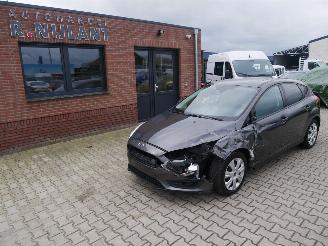 Sloopauto Ford Focus LIM. BUSINESS 2017/6