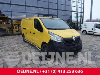 krockskadad bil auto Renault Trafic Trafic (1FL/2FL/3FL/4FL), Van, 2014 1.6 dCi 95 2017/2