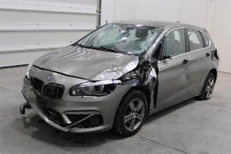 uszkodzony samochody osobowe BMW 2-serie 218 2015/2