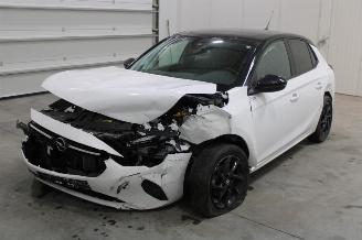 Salvage car Opel Corsa  2022/2